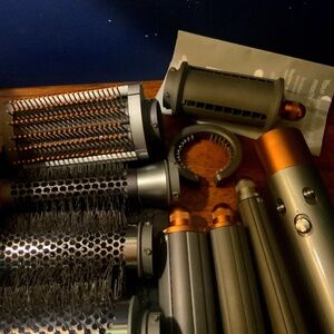 Dyson Airwrap Air Wrap Long with several extra Dyson attachments